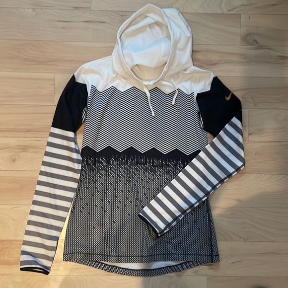 Nike Pro Winter Top - Picture 2 of 4